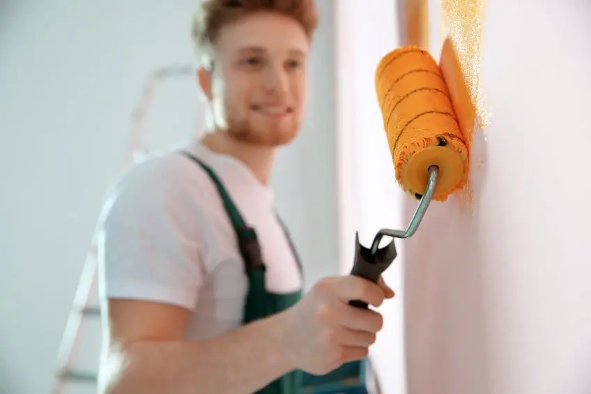 Peintre commercial : pourquoi faire appel à un tel professionnel et comment choisir le meilleur ?