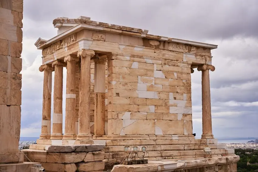 Temple d’Athéna Nike – Exploration du temple de l’Acropole