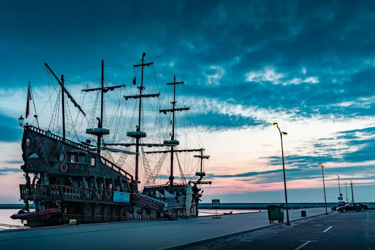 Comment créer une décoration pirate des Caraïbes originale ?