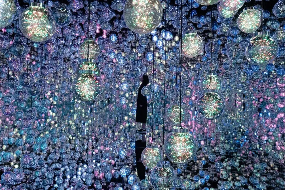 Dévoilez votre Art au Monde : Comment Augmenter les Vues sur YouTube Gratuitement pour les Artistes Peintres