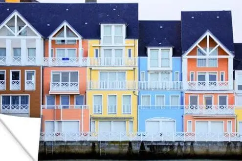 Les Couleurs de la Normandie: Comment le Calvados et les Pommes de Caen Inspirent les Artistes Contemporains
