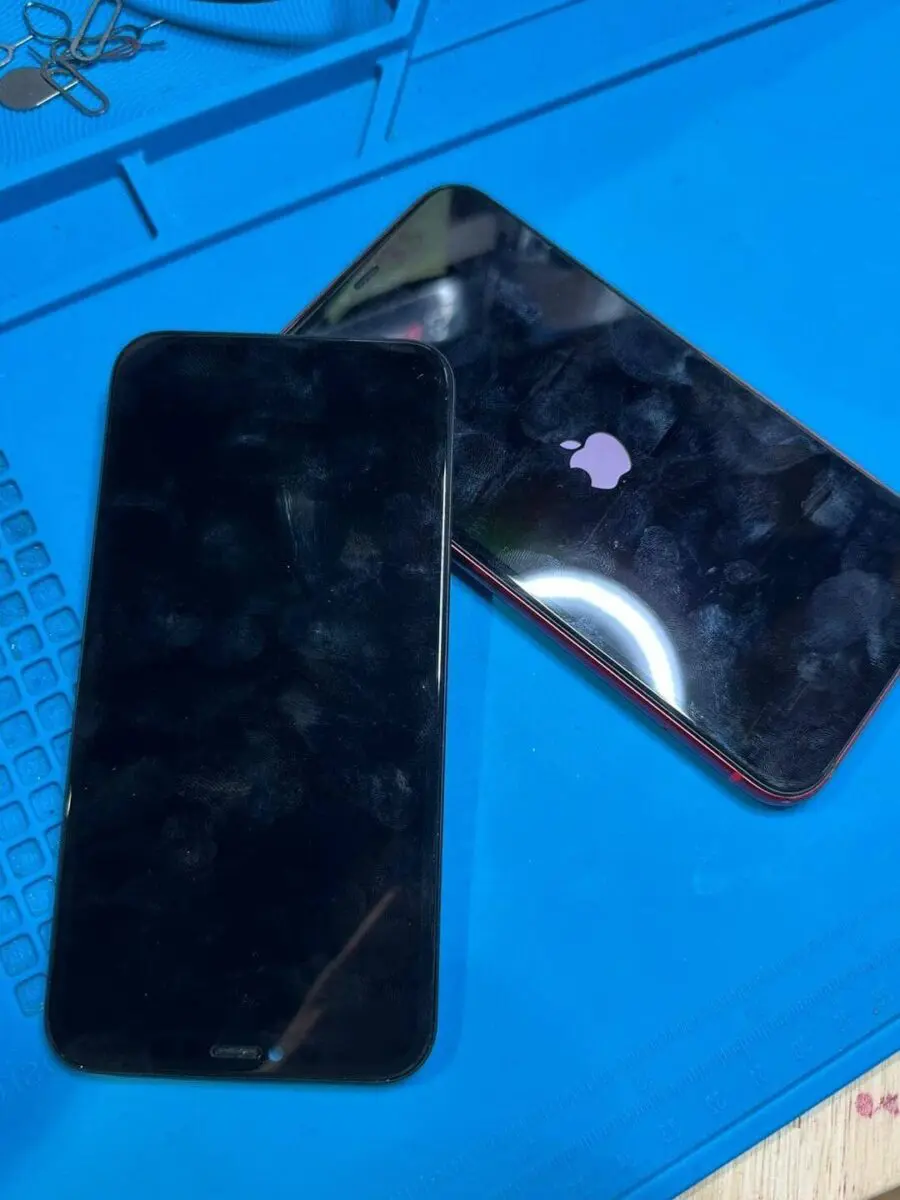 Réparation d’iPhone 13: Guide Complet pour Redonner Vie à Votre Smartphone