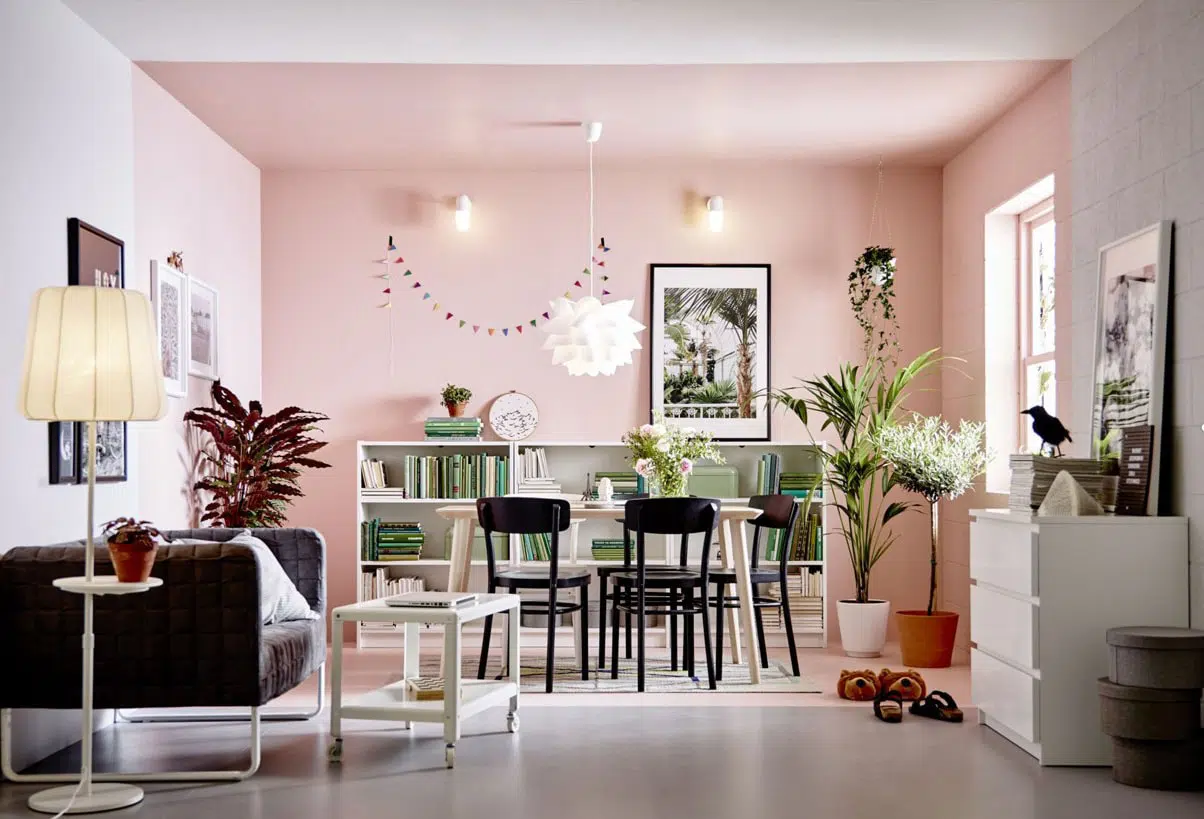 Décorer avec la peinture rose poudrée : les murs, les meubles, les objets…
