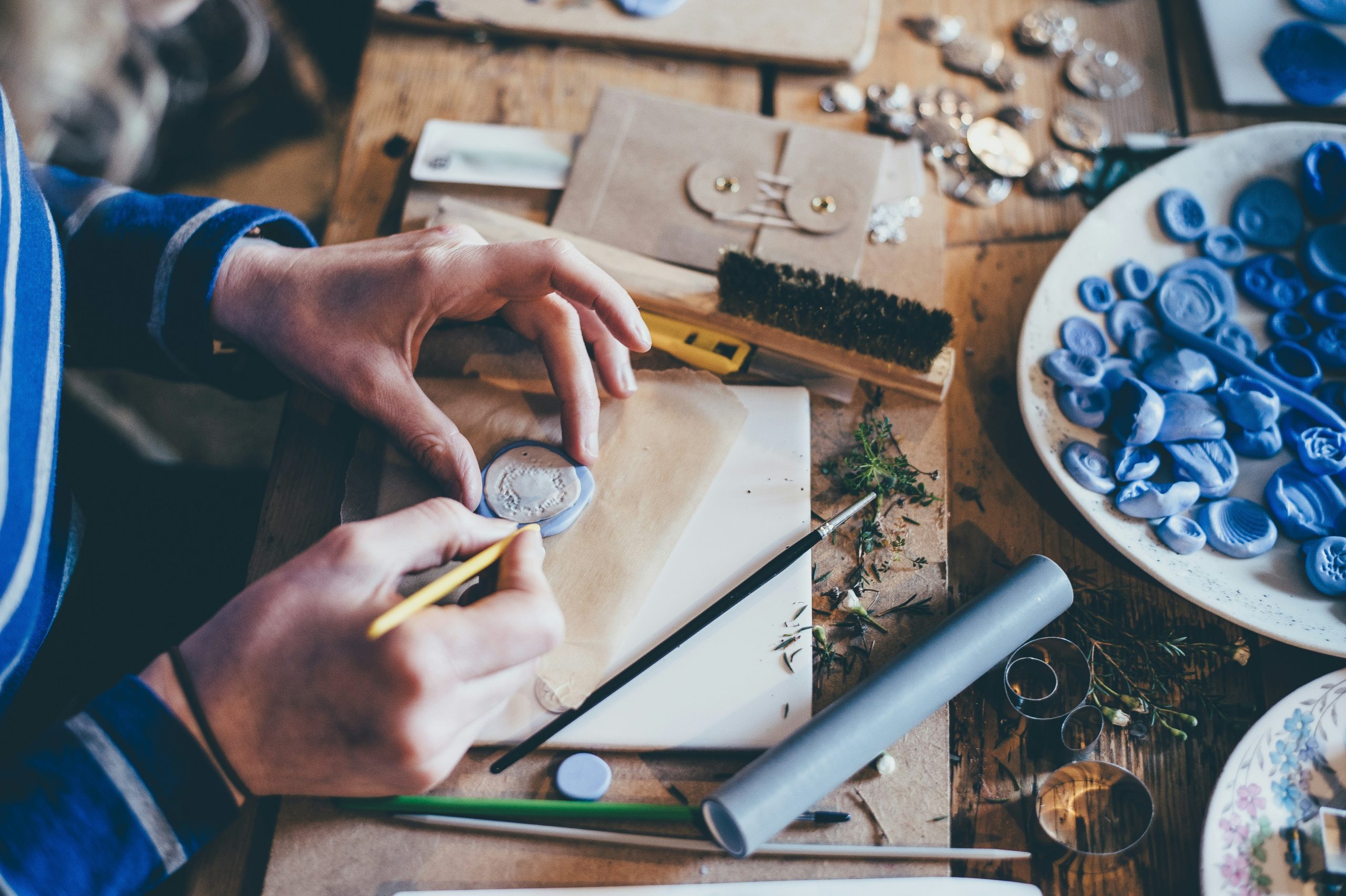 découvrez des idées de bricolage créatif et d'activités manuelles avec creative crafts, la source d'inspiration pour des créations originales et uniques.