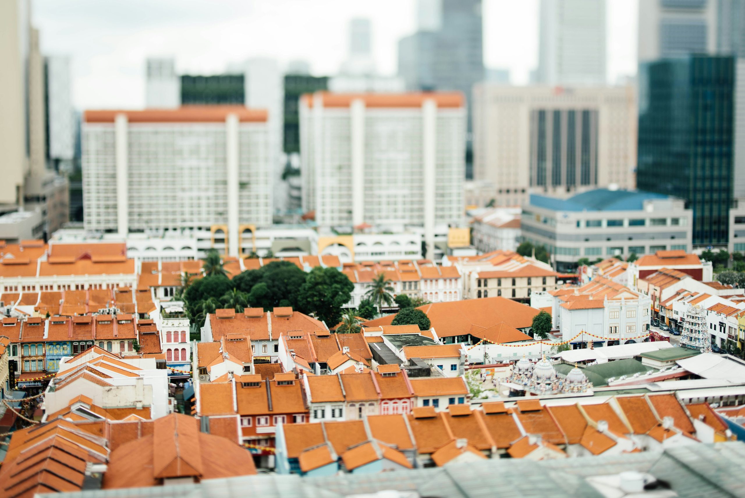 découvrez le coût de la rénovation de toiture pour votre projet de rénovation. obtenez des estimations précises pour le coût total de la rénovation de toit pour votre maison.
